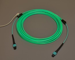 Оптические кабельный сборки Molex LumaLink с подсветкой для облегчения трассировки